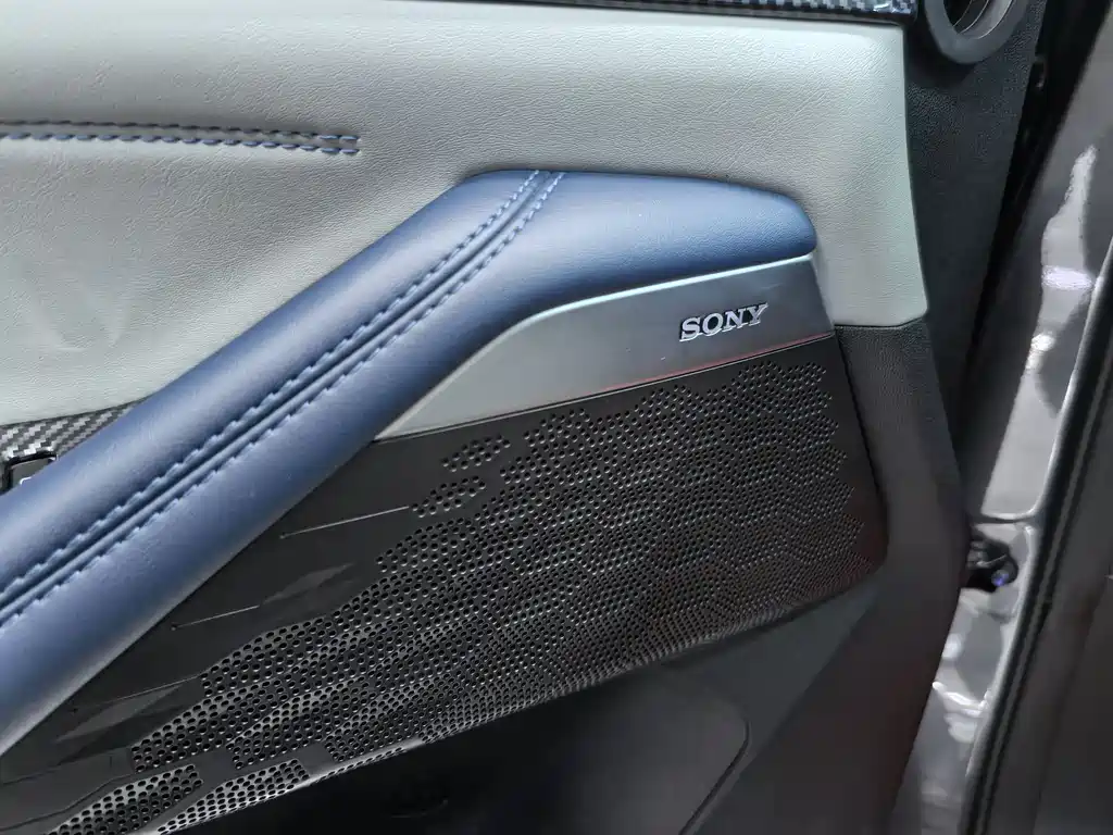 CHANGAN UNI K SMART IDD