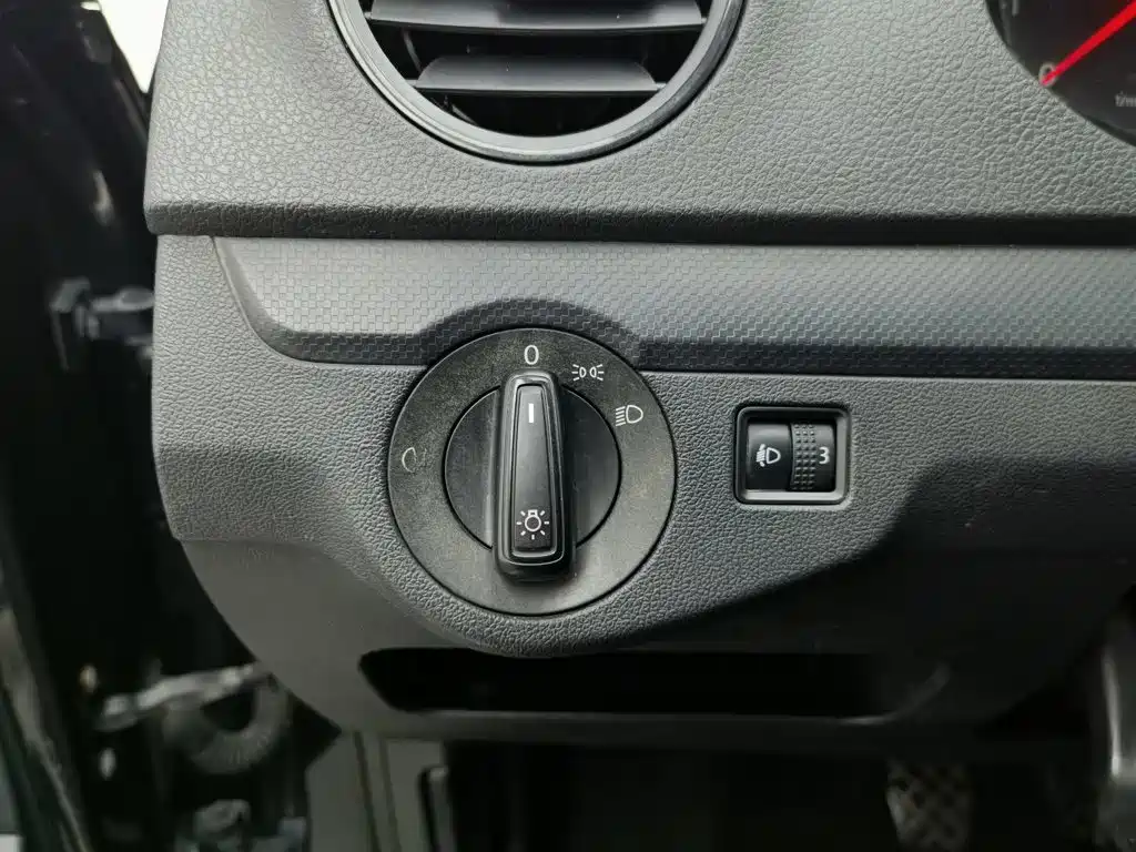 Volkswagen Jetta — миниатюра 21