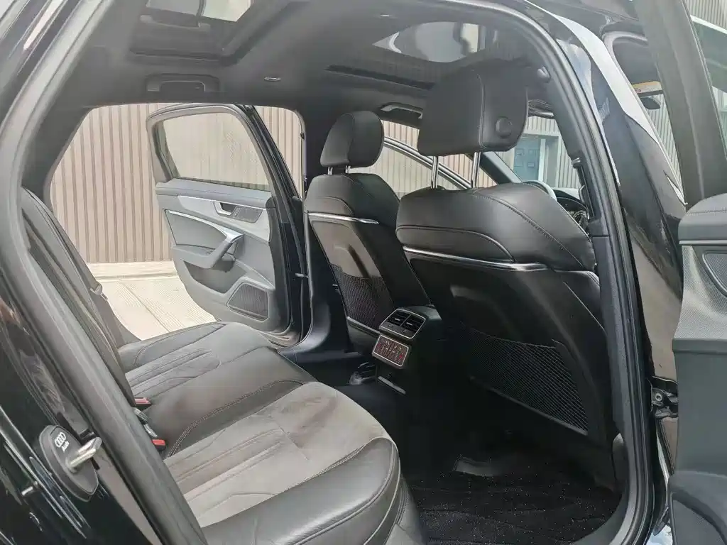 Audi A6L — миниатюра 9