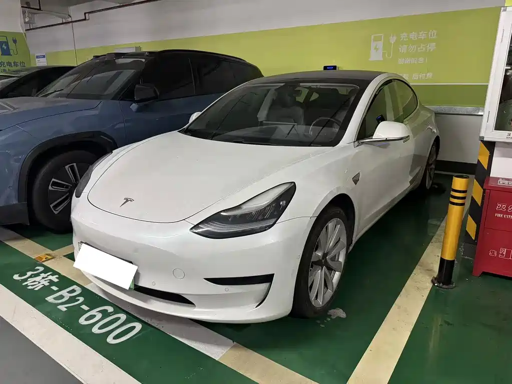 Tesla Model 3 — миниатюра 2