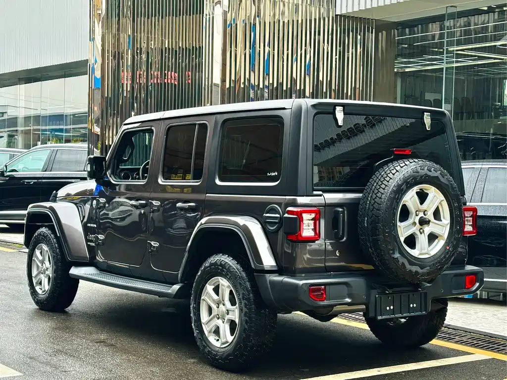 Jeep Wrangler — миниатюра 4