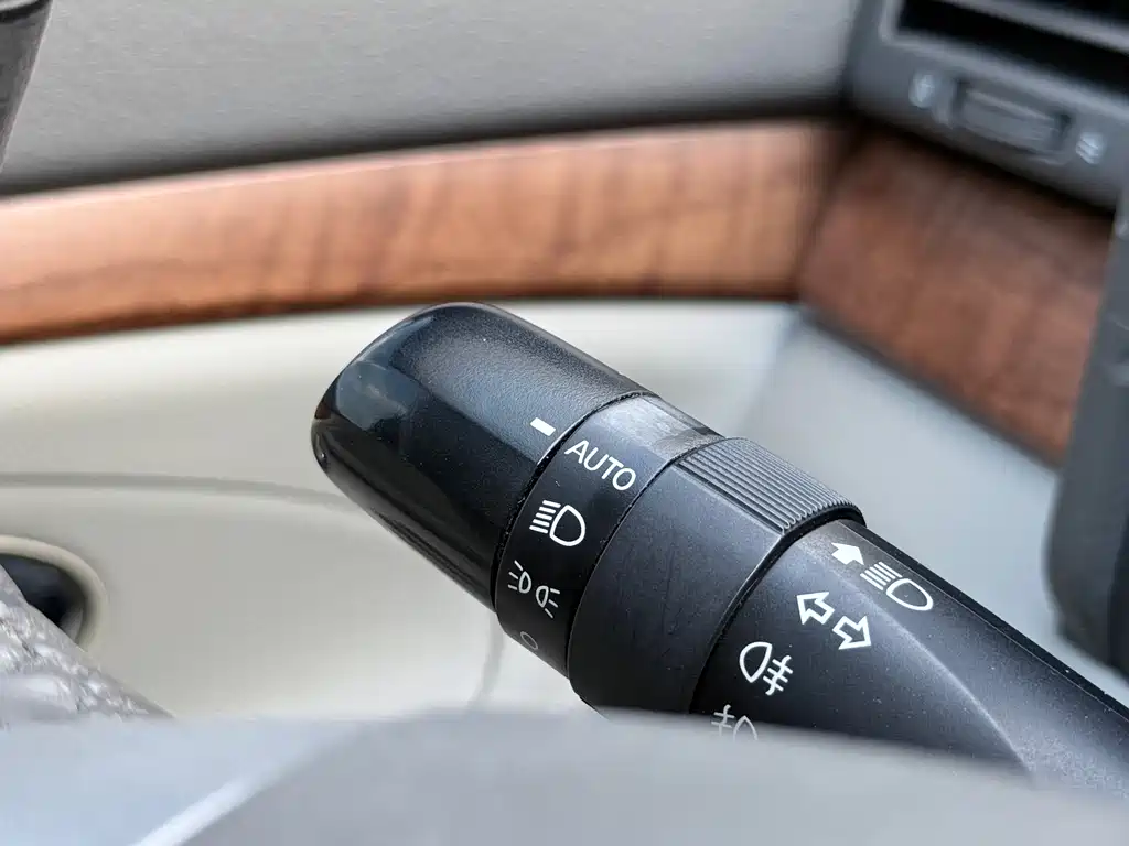 Toyota Camry — миниатюра 13