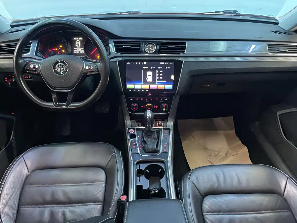 Volkswagen Passat — миниатюра 14