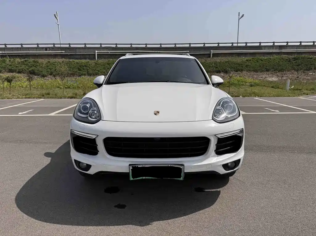 Porsche Cayenne Hybrid — миниатюра 2