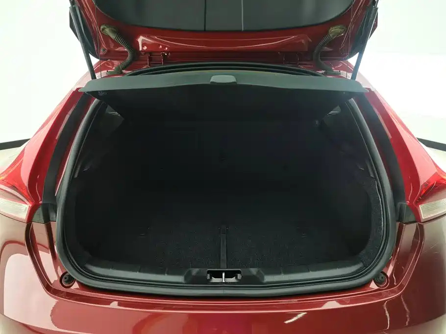 Volvo V40 — миниатюра 4