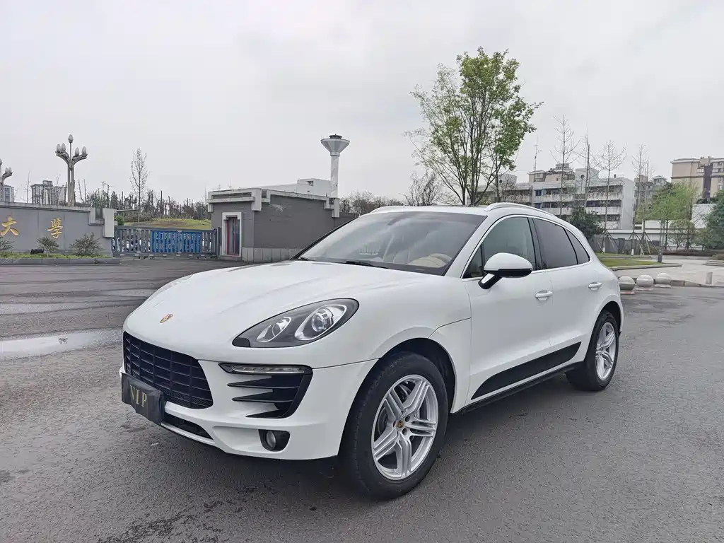 Porsche Macan 2016