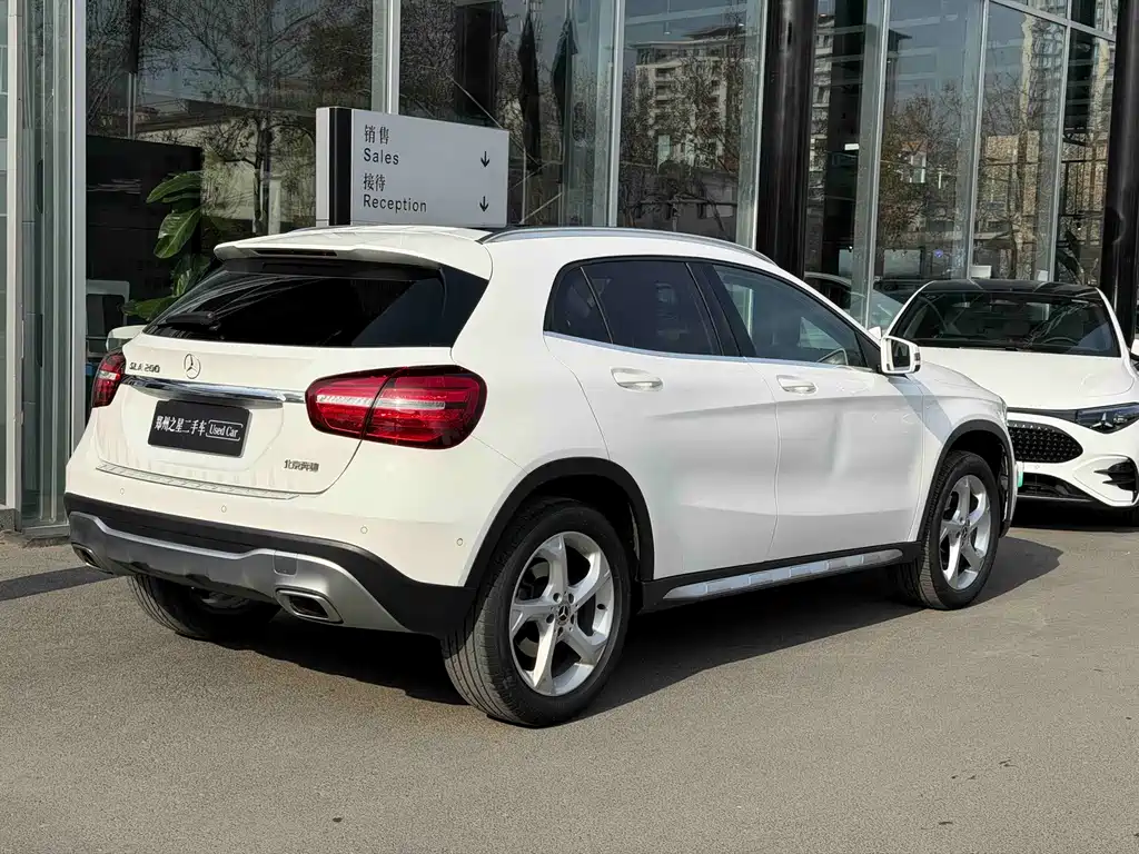 Mercedes-Benz GLA — миниатюра 5