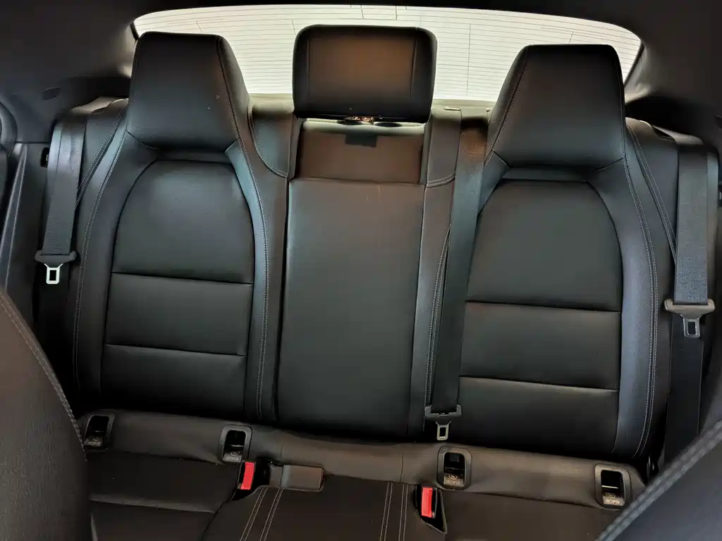 Mercedes-Benz CLA (Import) — миниатюра 10