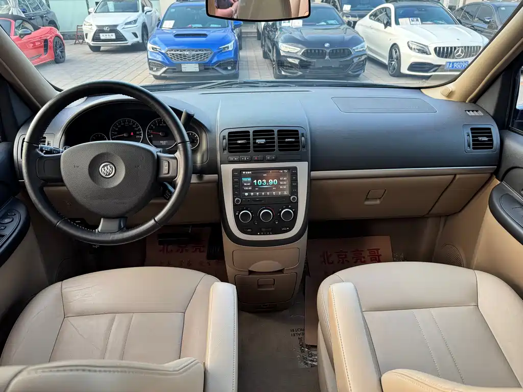 Buick GL8 — миниатюра 11
