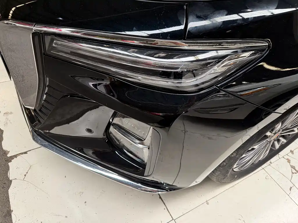 Hongqi Hongqi H5 — миниатюра 4