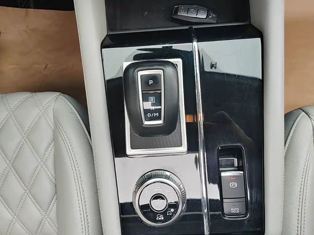 Mitsubishi Outlander — миниатюра 14