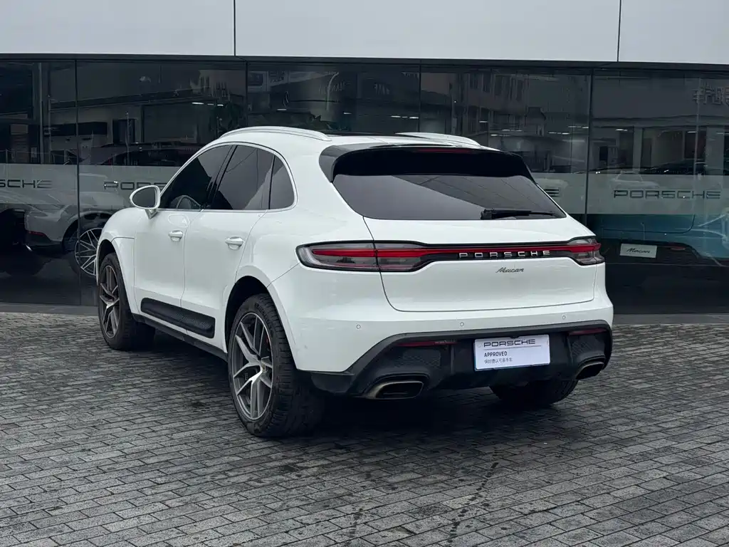 Porsche Macan — миниатюра 5