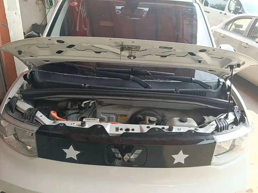 Wuling MINIEV — миниатюра 20