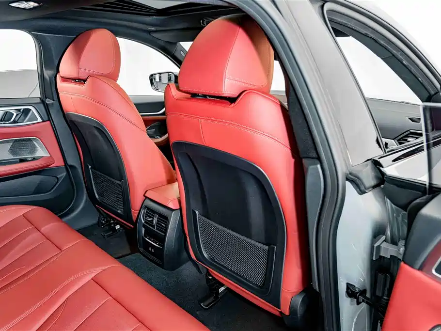 BMW i4 — миниатюра 20