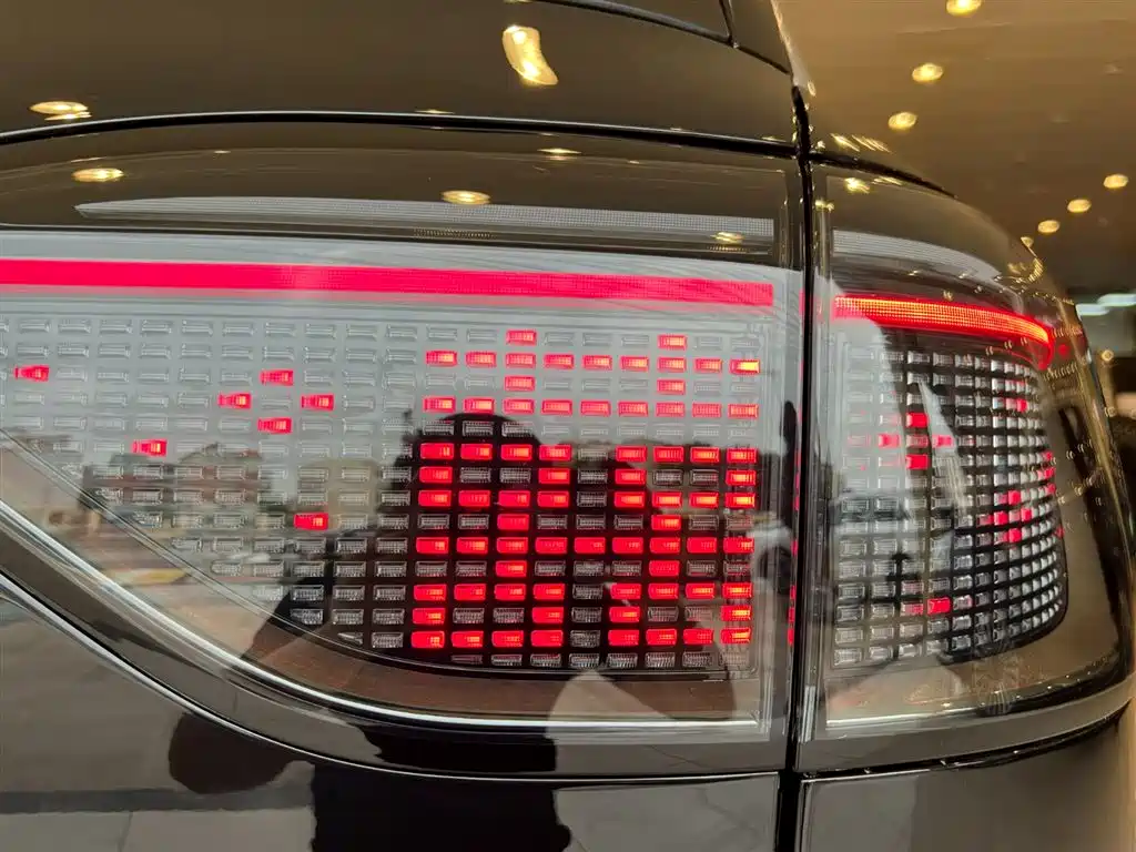 Aito M9 2024 Ultra 42kWh 6 мест