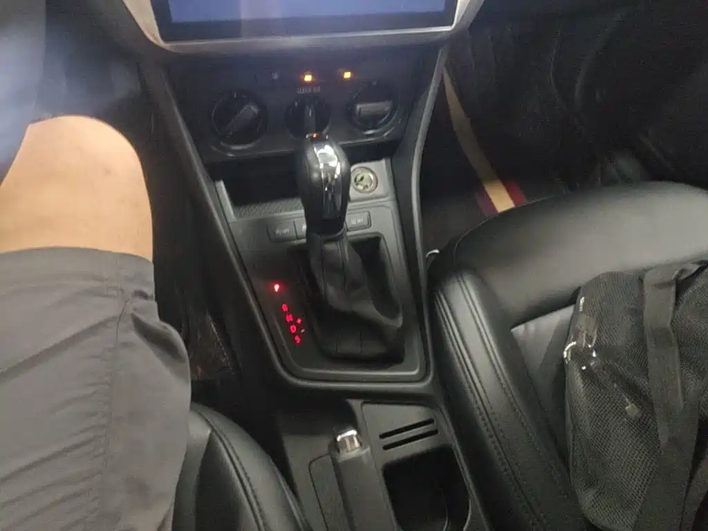 Volkswagen Lavida — миниатюра 14