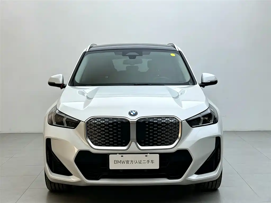 BMW iX1 — миниатюра 2