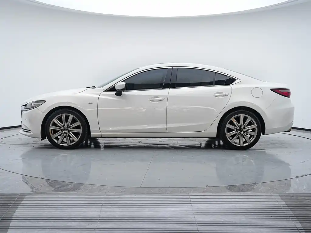 Mazda Atenza — миниатюра 5