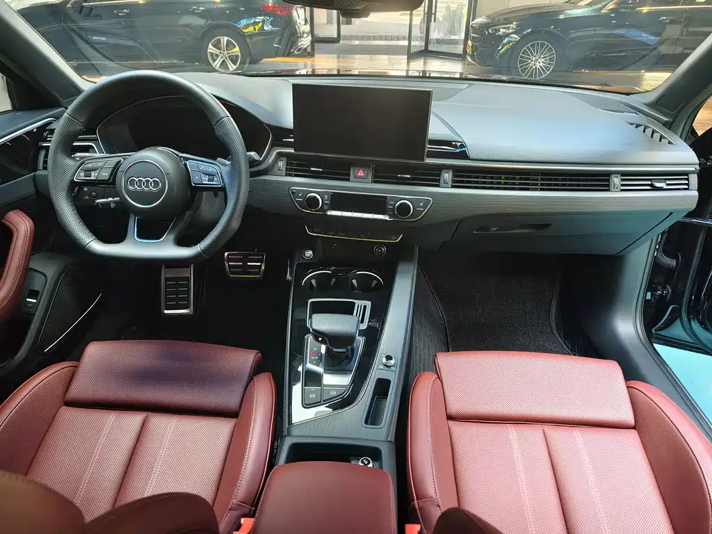 Audi A4L 2024 40 TFSI Luxury
