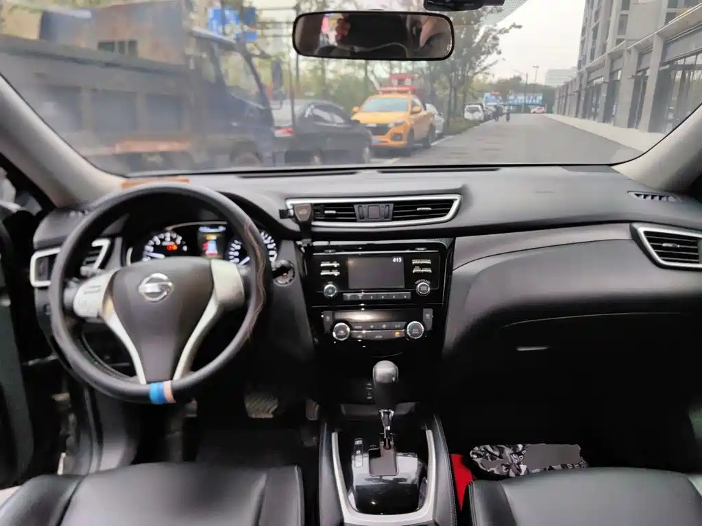 Nissan X-Trail — миниатюра 5