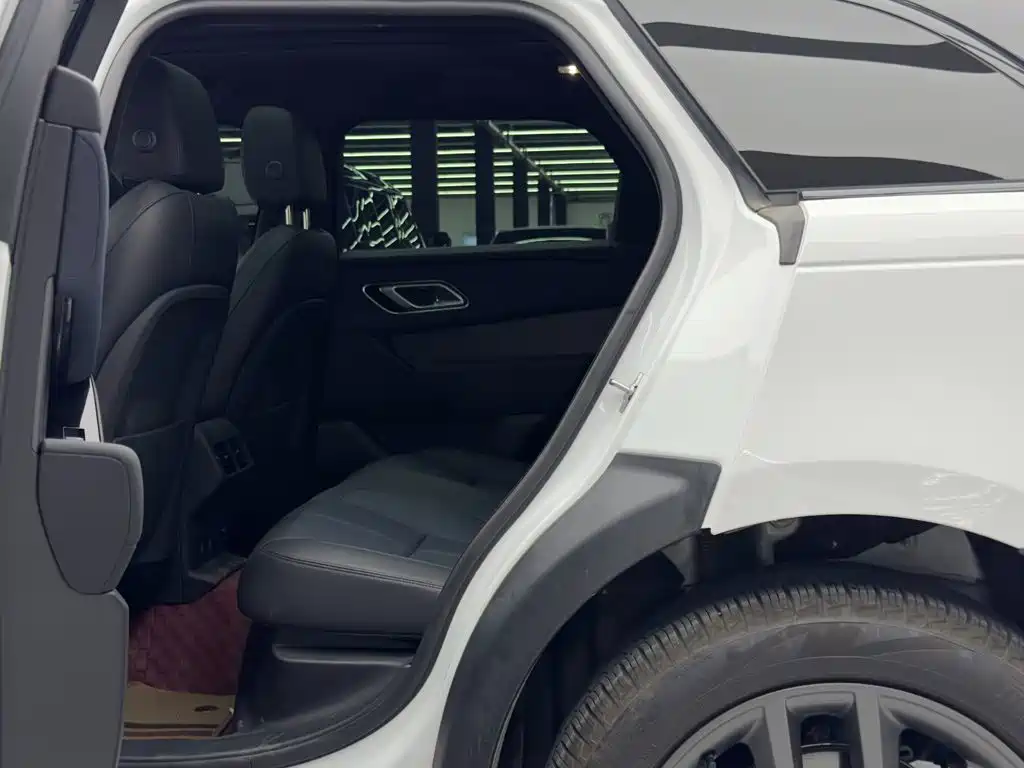 Land Rover Velar — миниатюра 9
