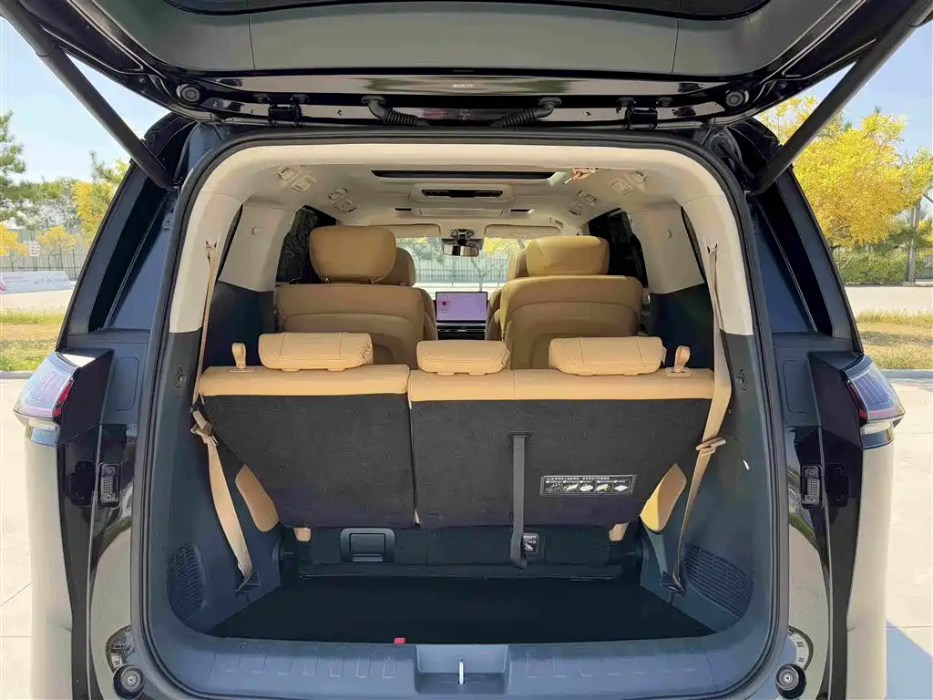 GAC Motor Trumpchi E8 PHEV — миниатюра 23