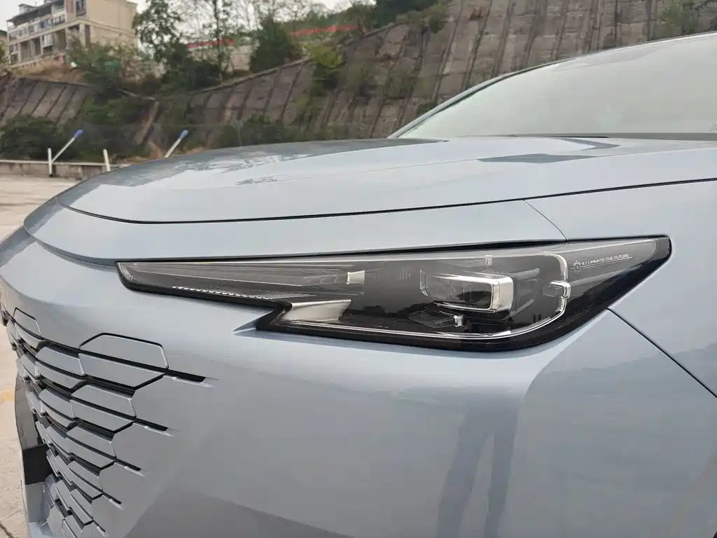 Changan UNI-K iDD — миниатюра 9