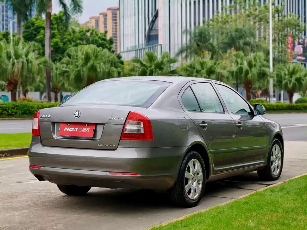 Skoda Octavia — миниатюра 6