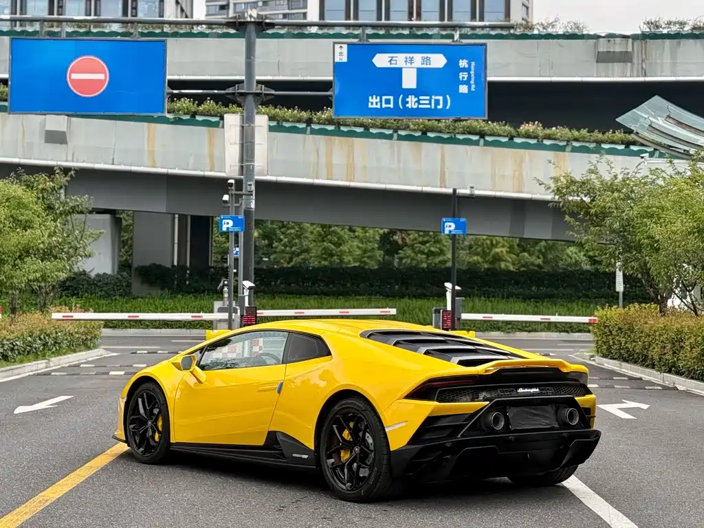 Lamborghini Huracán — миниатюра 9