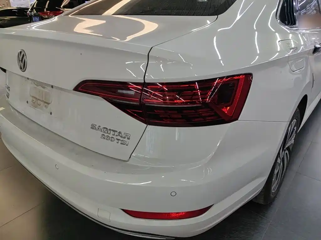 Volkswagen Sagitar — миниатюра 8