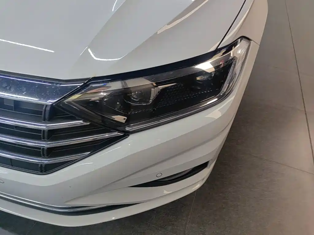 Volkswagen Sagitar — миниатюра 24