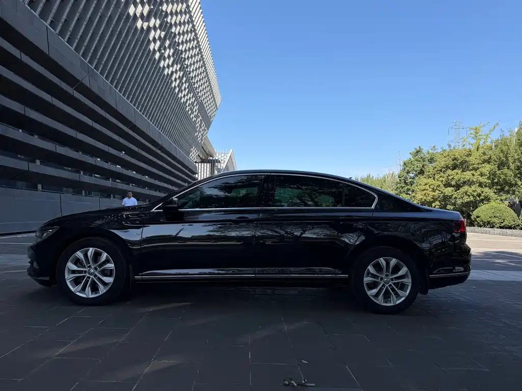 Volkswagen Magotan — миниатюра 7