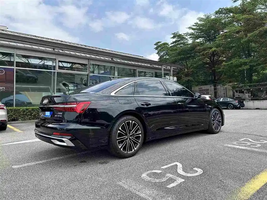 Audi A6L — миниатюра 4