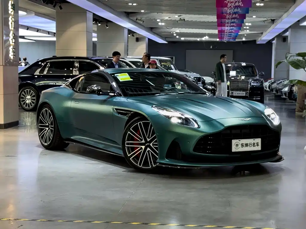 Aston Martin DB12 2025 4.0T V8 Coupe