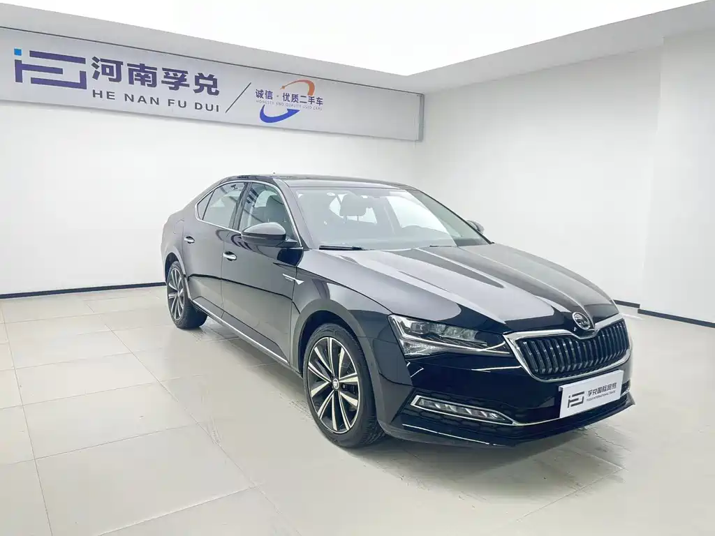 Skoda Superb TSI280 DSG Premium Edition, фото 3