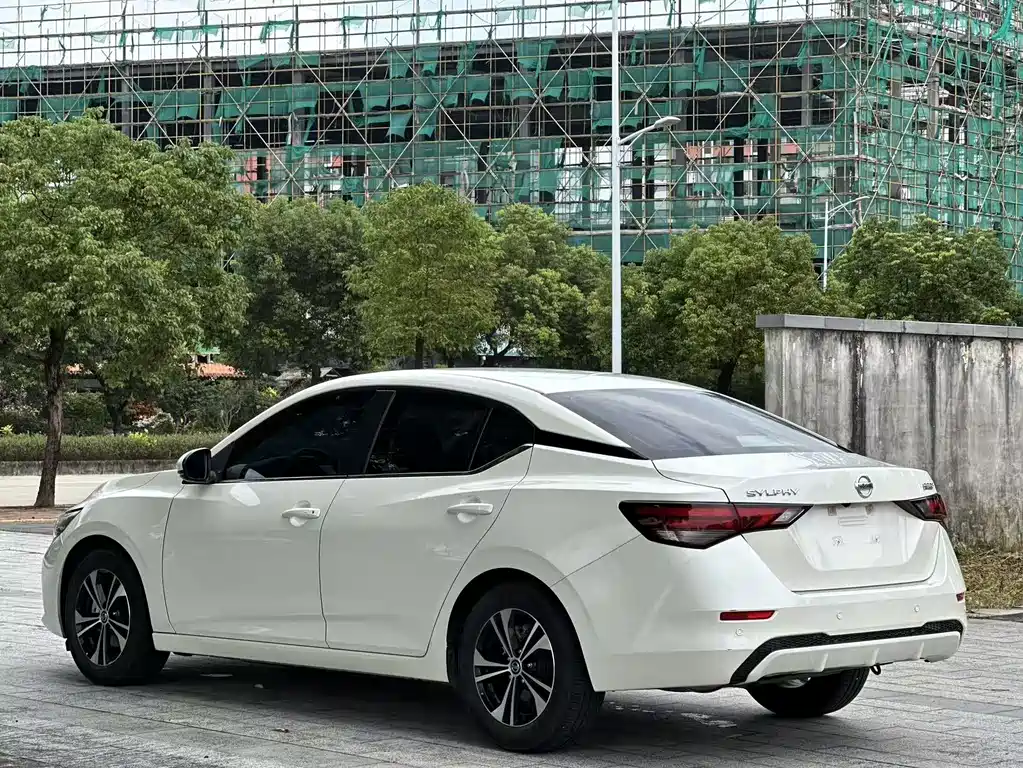 Nissan Sylphy — миниатюра 7