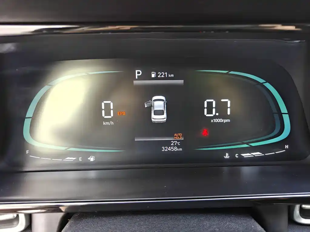 Hyundai Elantra — миниатюра 9