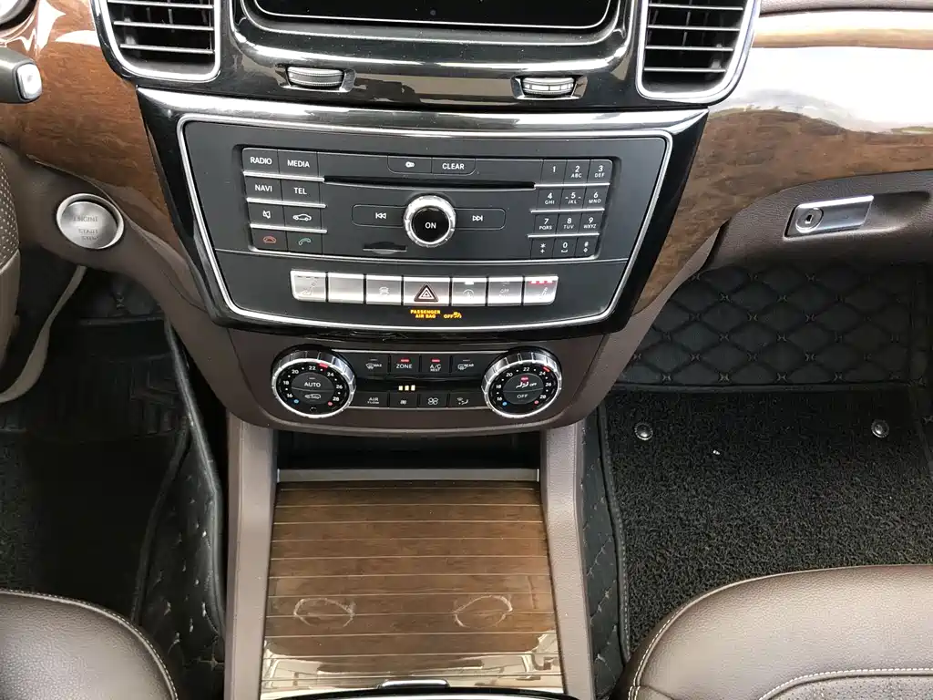 Mercedes-Benz GLS 2017 GLS 400 4MATIC