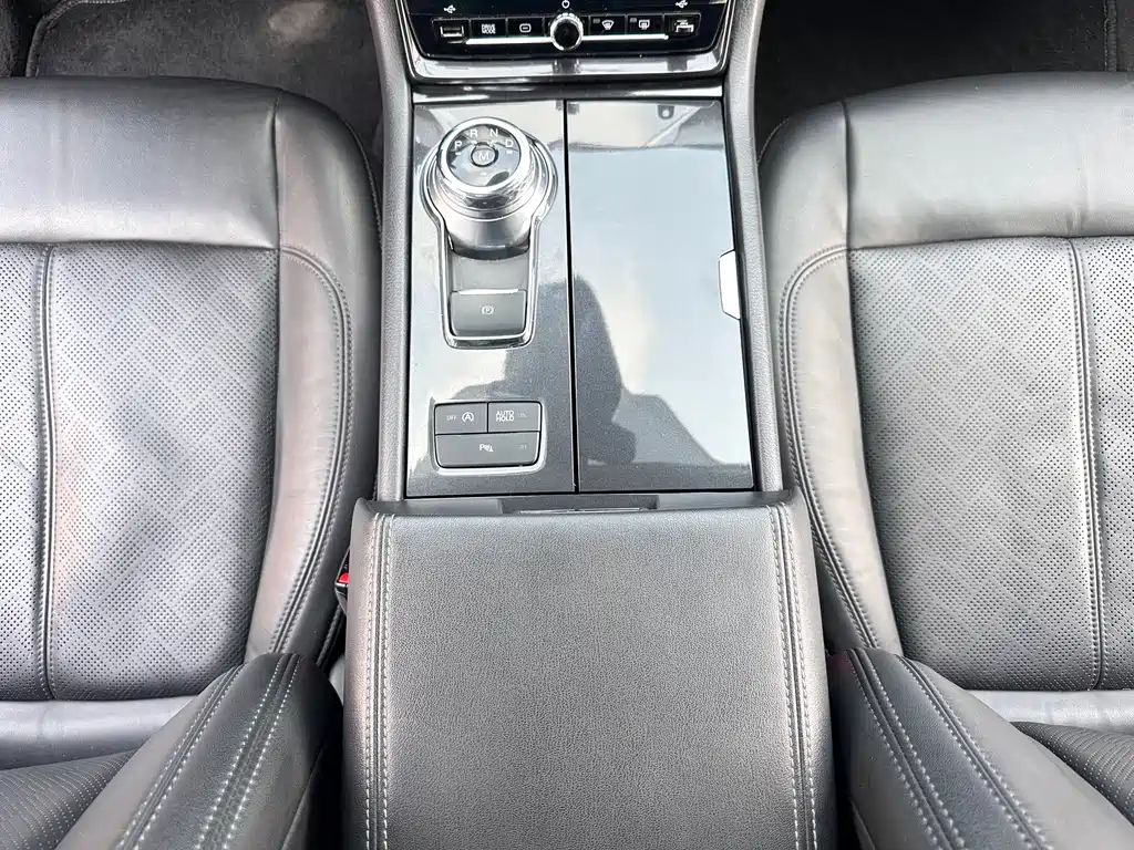 Ford Taurus — миниатюра 12