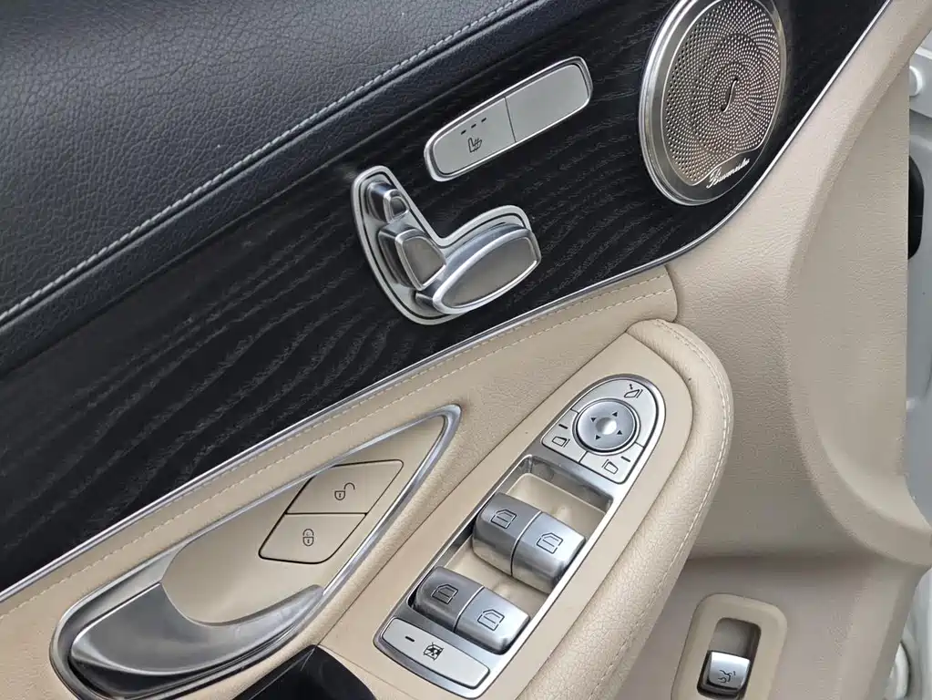 Mercedes-Benz C-Class — миниатюра 19