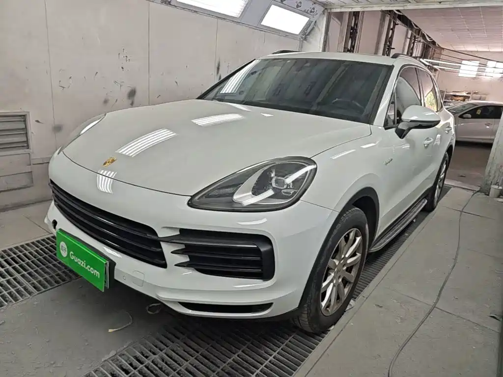 Porsche Cayenne Hybrid — миниатюра 2