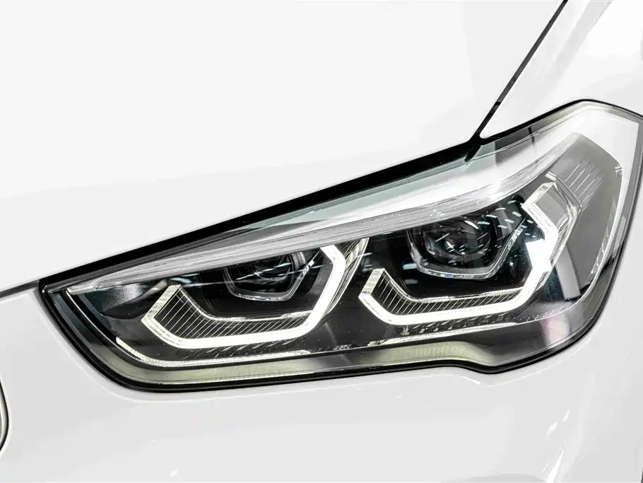 BMW X1 — миниатюра 4