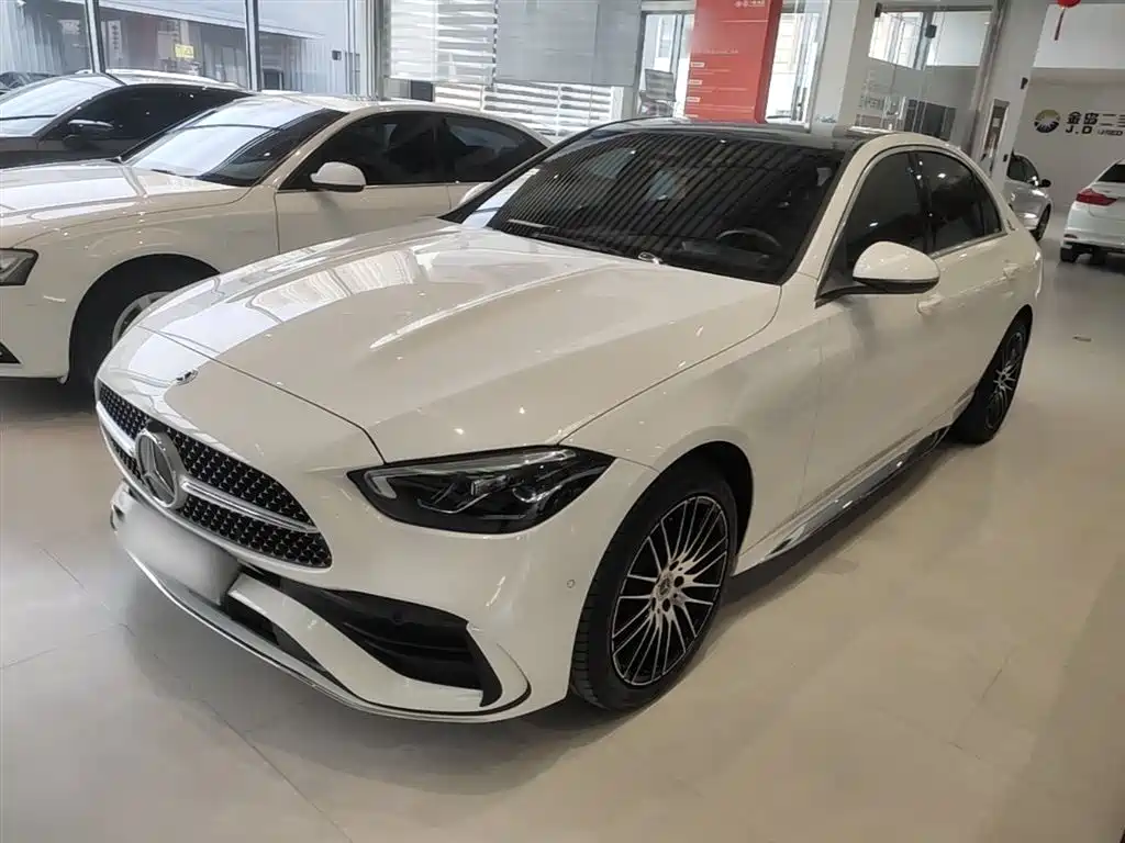 Mercedes-Benz C-Class 2024