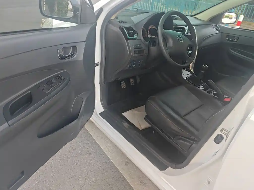 BYD F3 — миниатюра 16