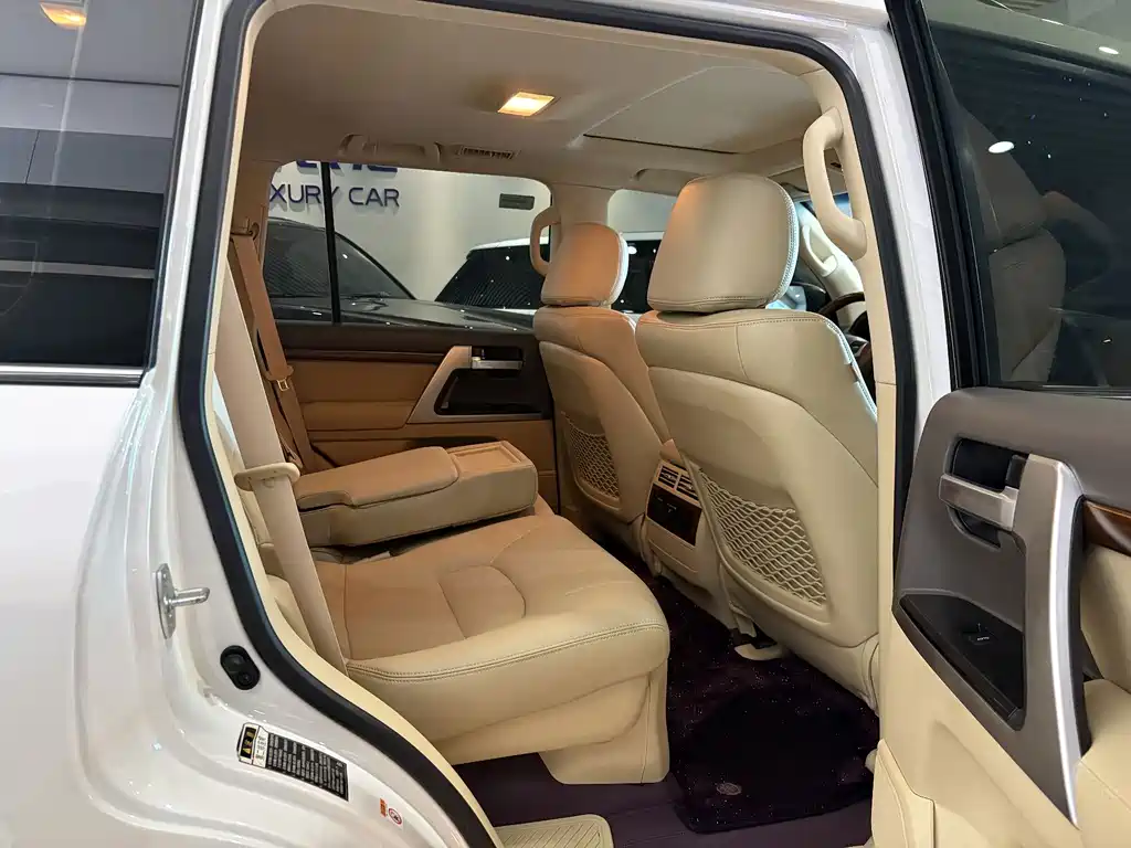 Toyota Land Cruiser — миниатюра 12