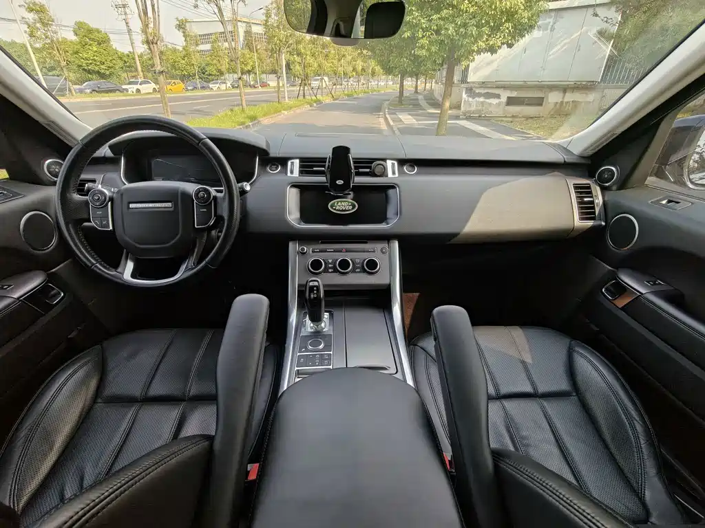 Land Rover Sport — миниатюра 7