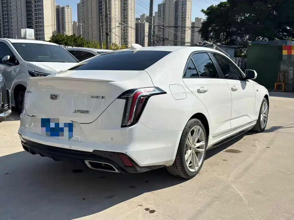 CADILLAC CT4