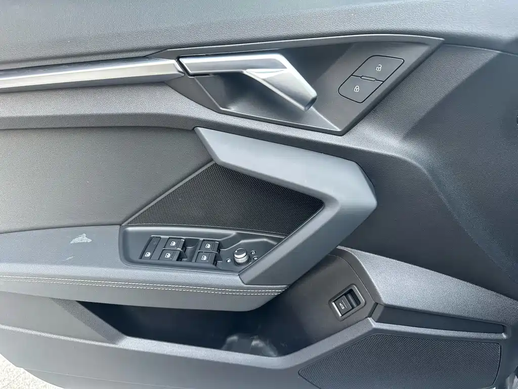 Audi A3 — миниатюра 9