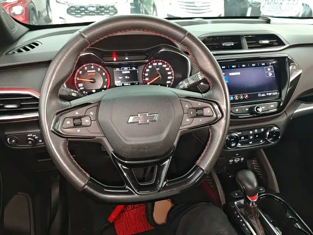 Chevrolet Tracker — миниатюра 11