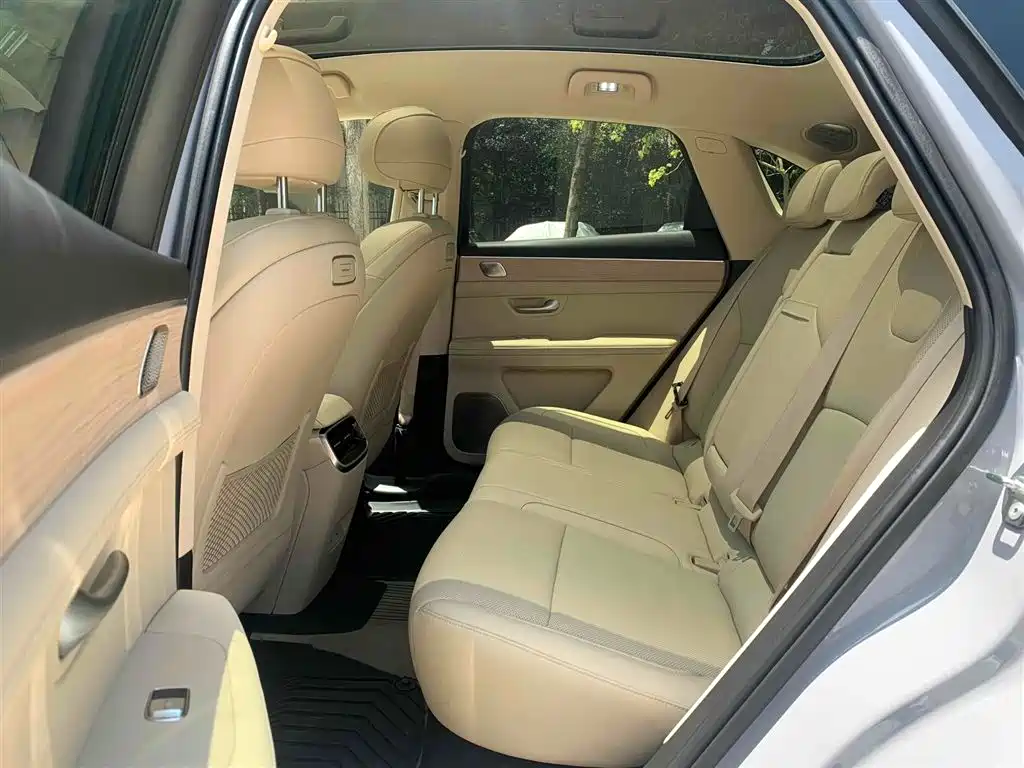 AITO ASK THE WORLD M5